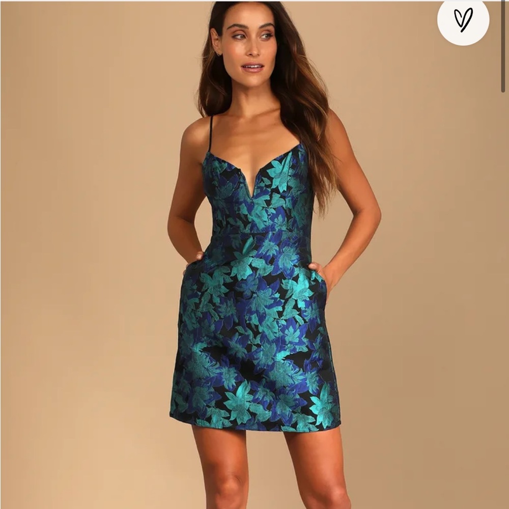 Size S Lulu’s Blue and Green Jacquard Dress